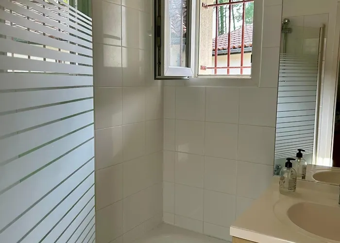 Maison Confortable 6 Pers, Terrasse, Avec Piscine Et Parking Proche - Fr-1-239-1118 Prázdninový dům