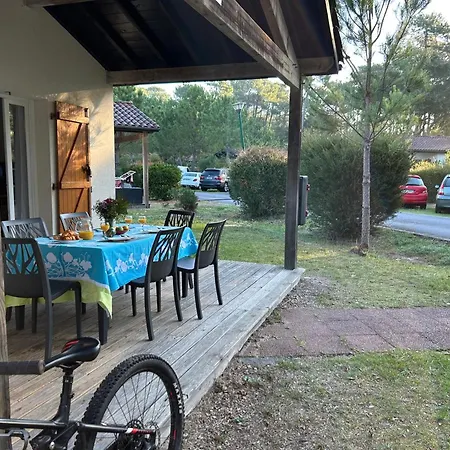 Maison Confortable 6 Pers, Terrasse, Avec Piscine Et Parking Proche - Fr-1-239-1118